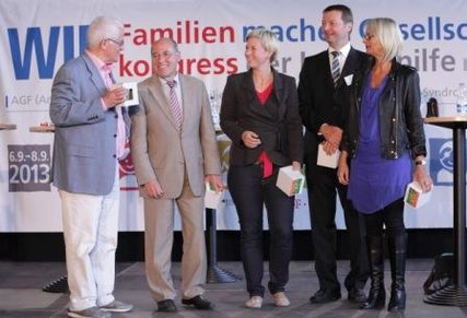 Podiumsdiskussion am Kongress-Sonntag. Foto: Sera Cakal